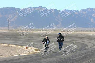 media/Jan-09-2025-Racers Edge (Thu) [[9e316ffd38]]/1-Around the Pits-Track Walk/